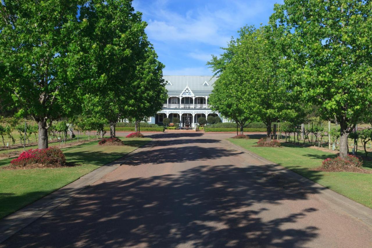 The Convent Hunter Valley Hotel Pokolbin Exteriör bild